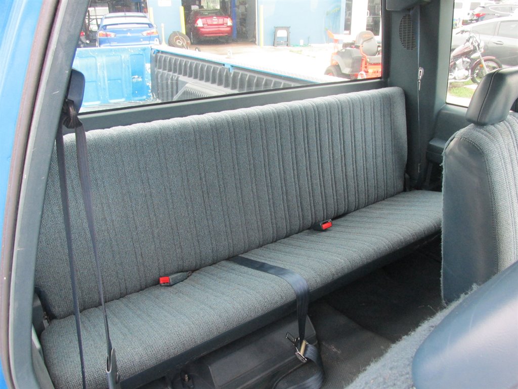 1994 Chevrolet Gmt-400 - $14,995