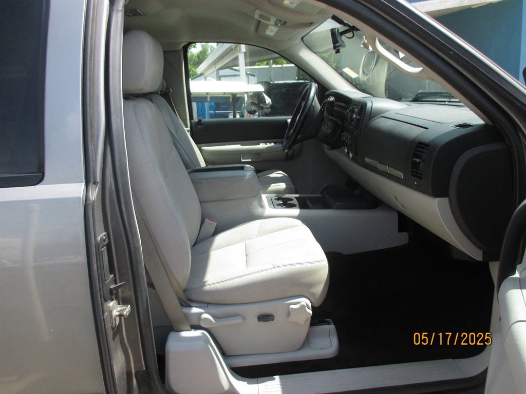 2009 Chevrolet Silverado 1500 - $14,995