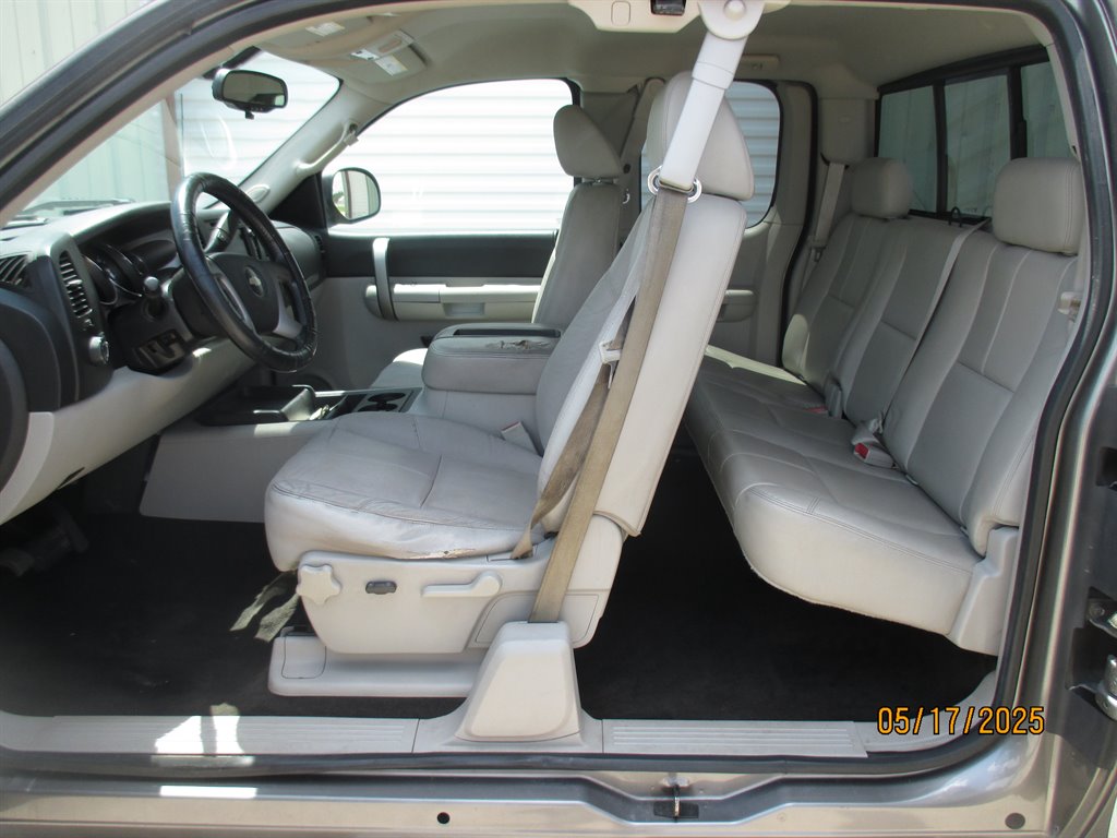 2009 Chevrolet Silverado 1500 - $14,995
