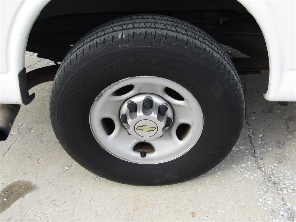 2013 Chevrolet Express - $16,995