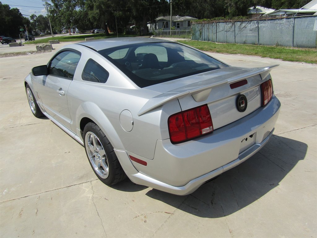 2006 Ford Mustang - $17,995