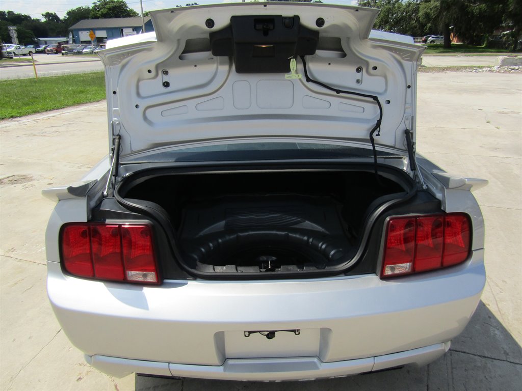 2006 Ford Mustang - $17,995