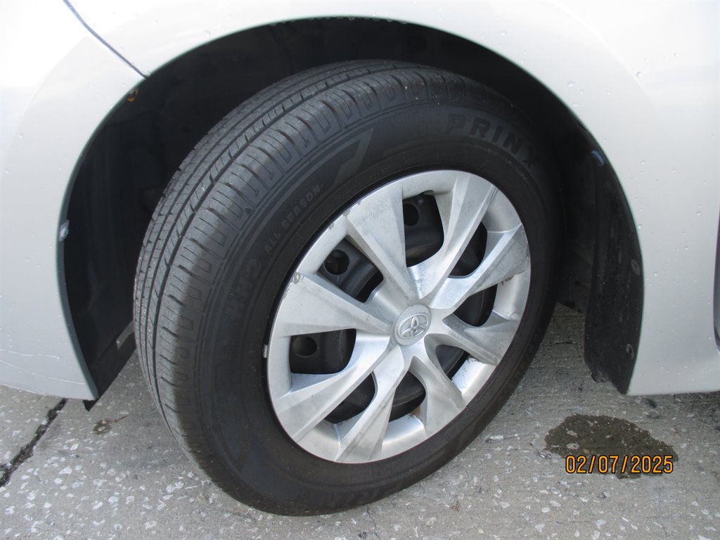 2015 Toyota Corolla - $11,995