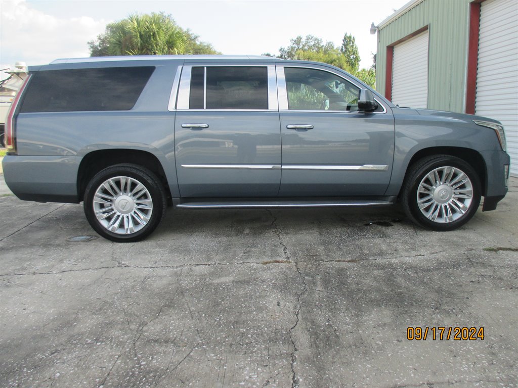 2016 Cadillac Escalade ESV Platinum photo