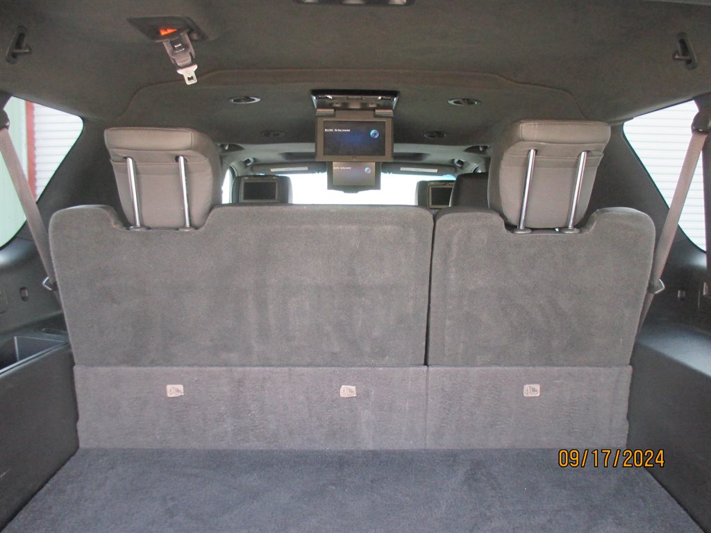 2016 Cadillac Escalade ESV Platinum photo