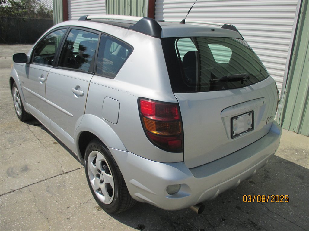 2005 Pontiac Vibe photo