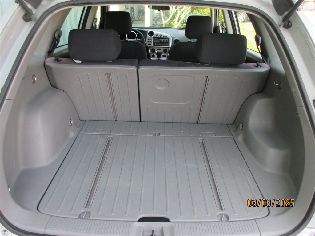 2005 Pontiac Vibe photo