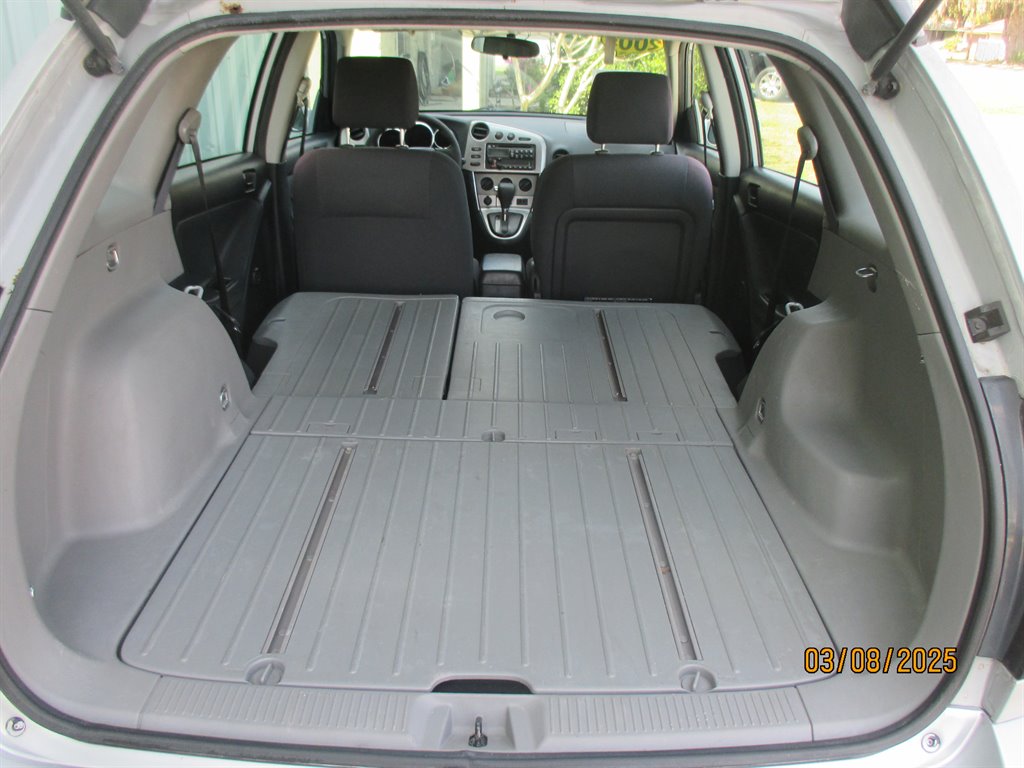 2005 Pontiac Vibe photo