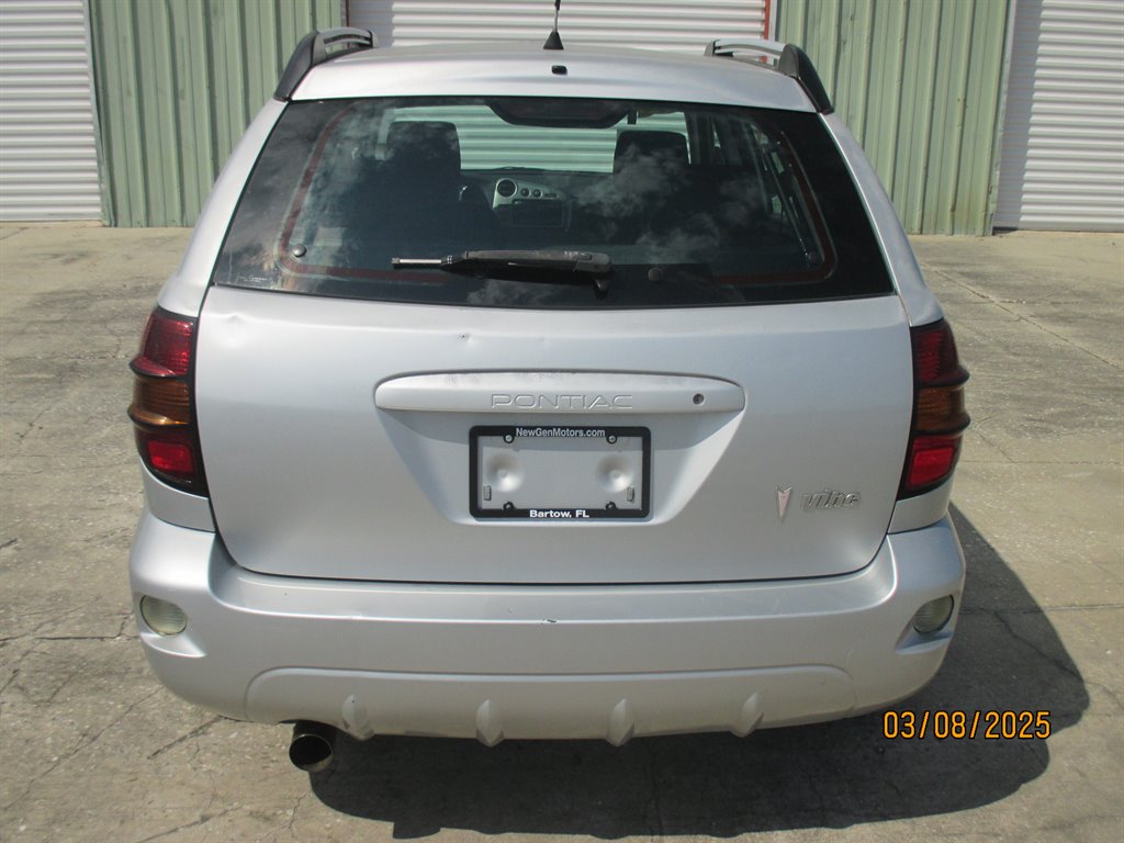 2005 Pontiac Vibe photo