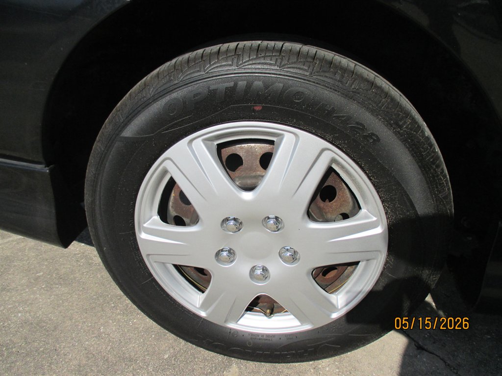 2005 Toyota Corolla - $10,995