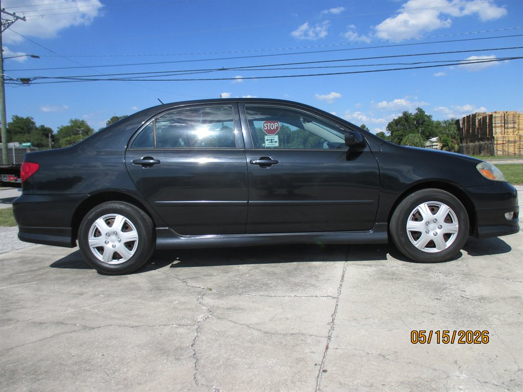 2005 Toyota Corolla - $10,995