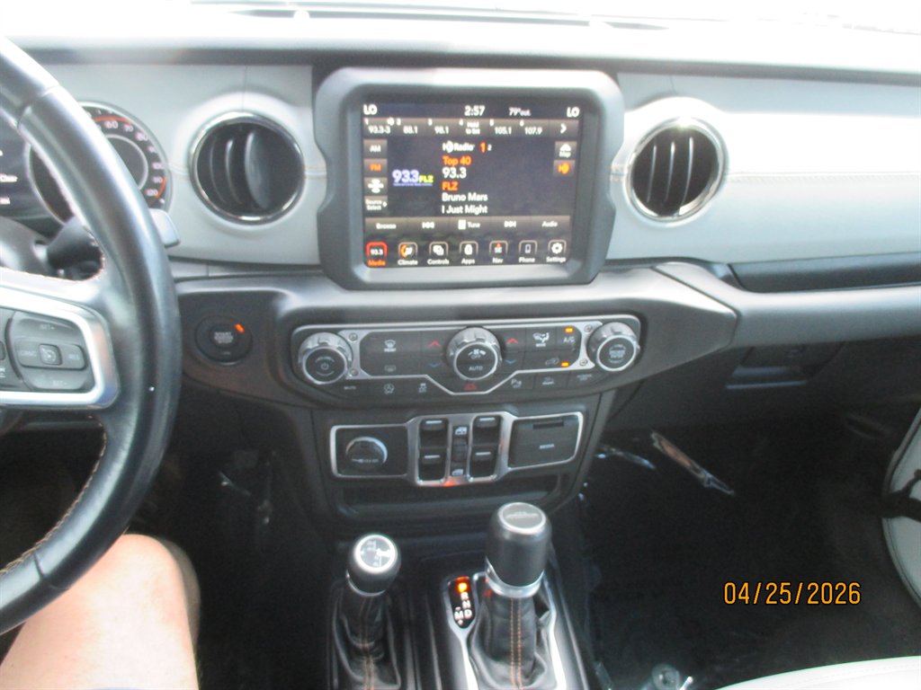 2021 Jeep Gladiator - $35,995