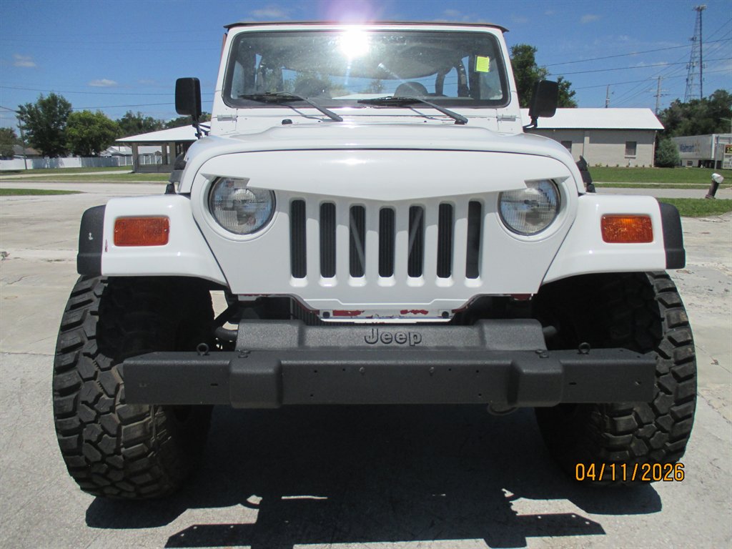 1998 Jeep Wrangler - $10,995