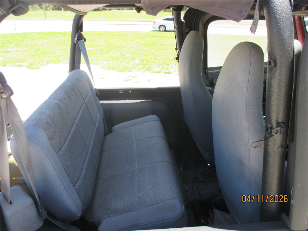 1998 Jeep Wrangler - $10,995