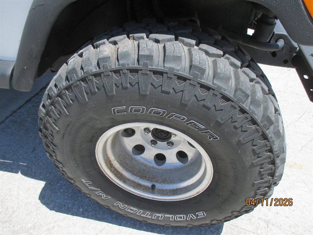 1998 Jeep Wrangler - $10,995