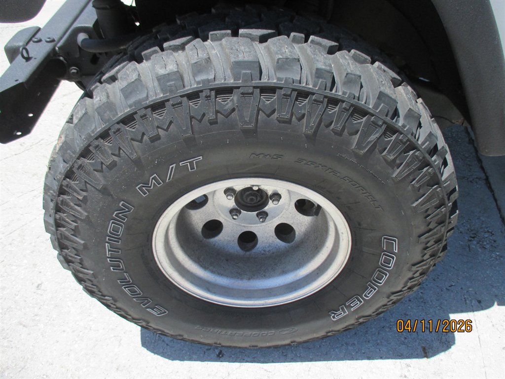 1998 Jeep Wrangler - $10,995