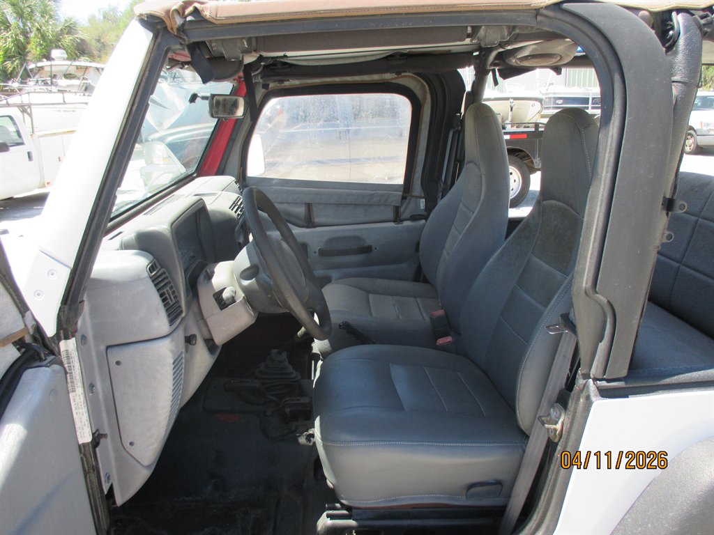 1998 Jeep Wrangler - $10,995