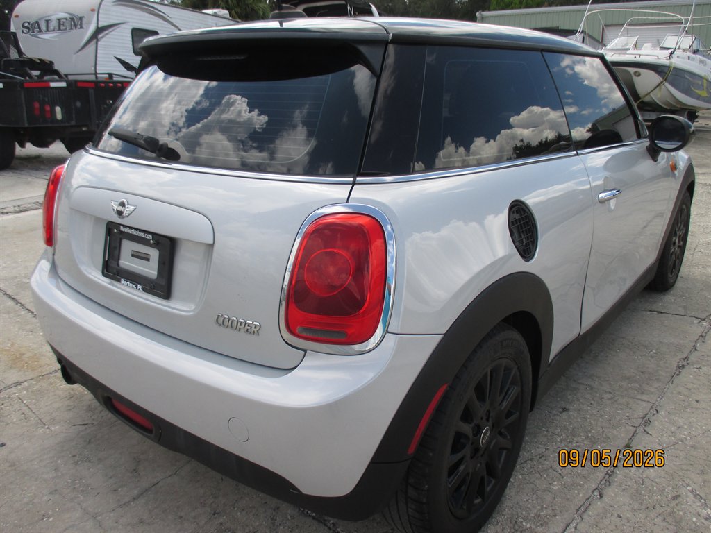 2015 MINI Hardtop - $10,895