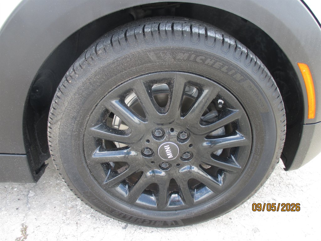 2015 MINI Hardtop - $10,895