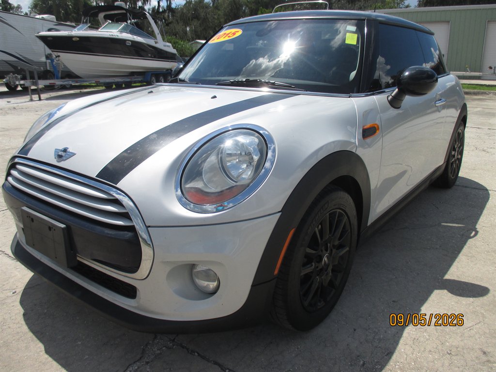 2015 MINI Hardtop - $10,895