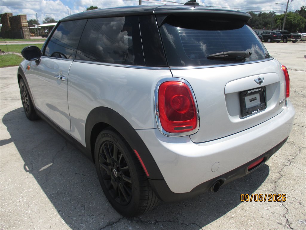 2015 MINI Hardtop - $10,895