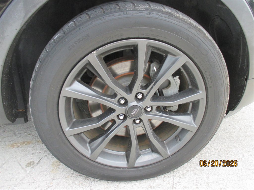 2018 Ford Explorer - $18,995