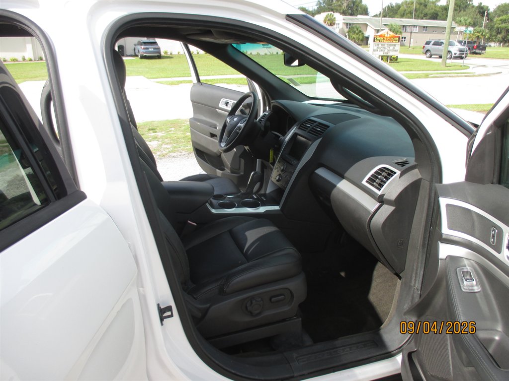 2013 Ford Explorer - $12,895