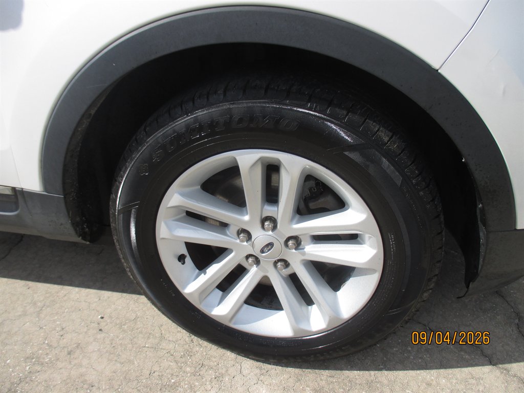 2013 Ford Explorer - $12,895