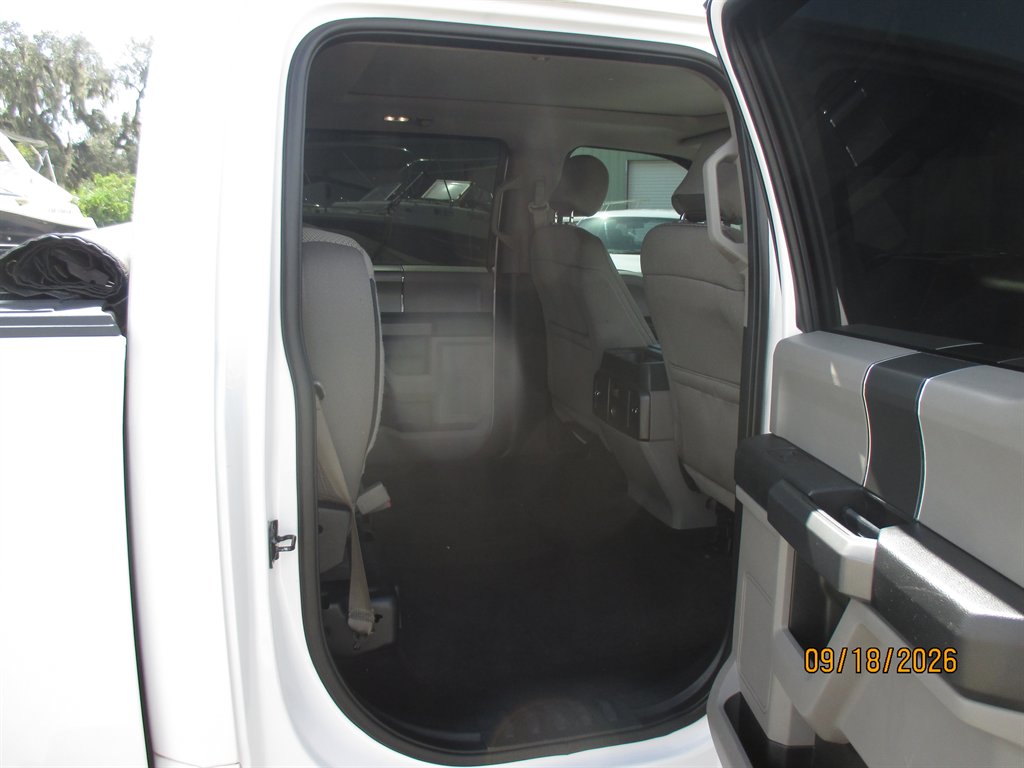 2016 Ford F-150 - $27,995