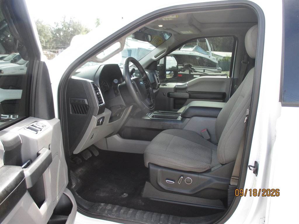 2016 Ford F-150 - $27,995