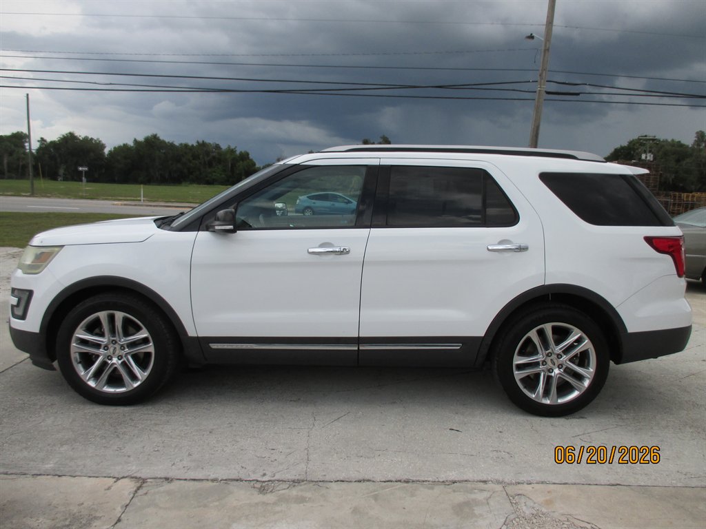 2016 Ford Explorer - $13,995