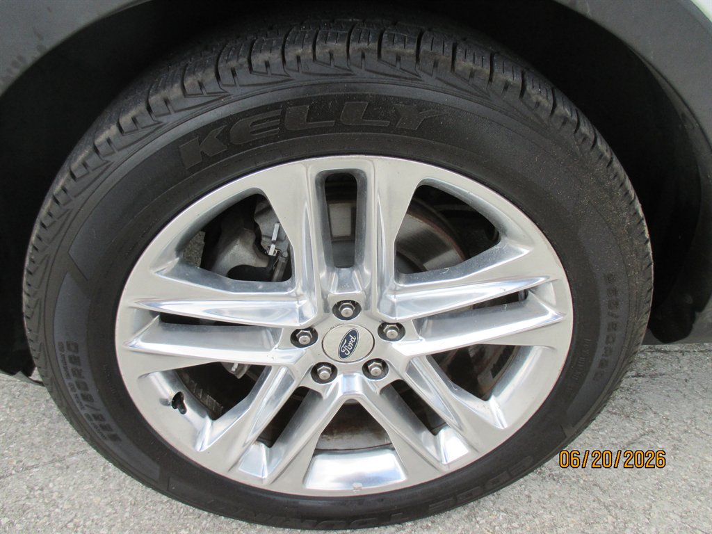 2016 Ford Explorer - $13,995