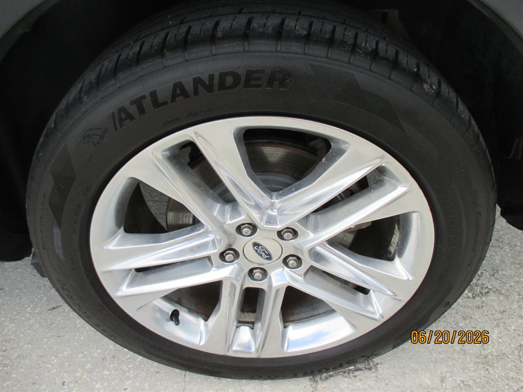 2016 Ford Explorer - $13,995