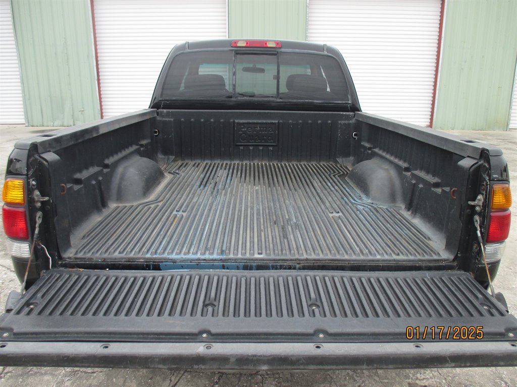 2001 Toyota Tundra SR5 photo