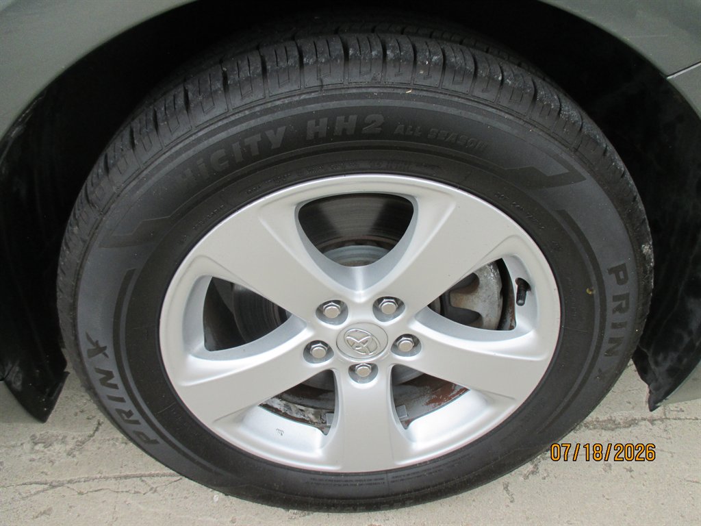 2014 Toyota Sienna - $14,895