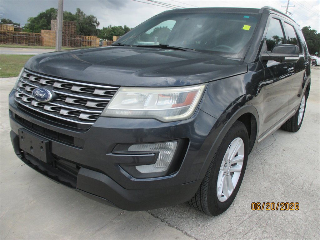 2017 Ford Explorer - $14,895
