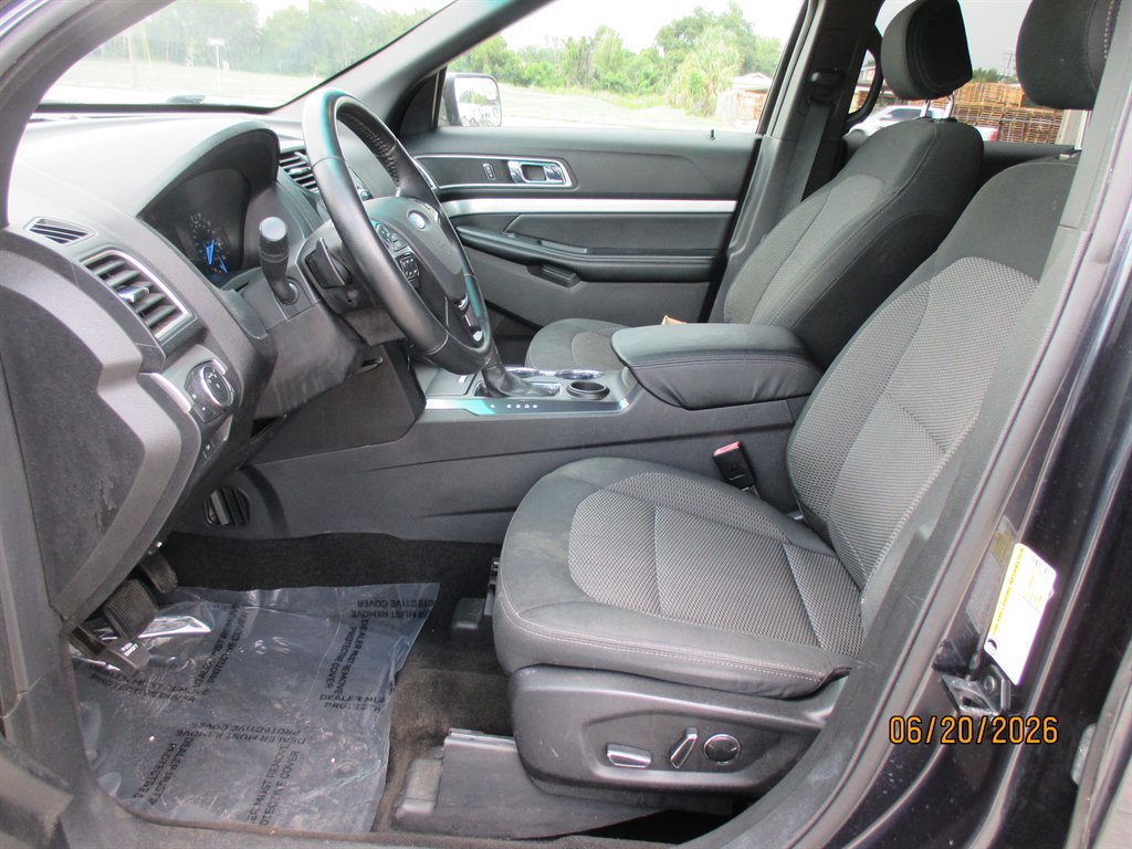 2017 Ford Explorer - $14,895