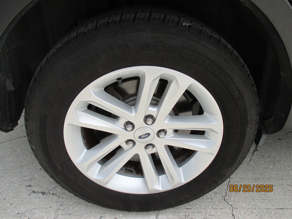 2017 Ford Explorer - $14,895