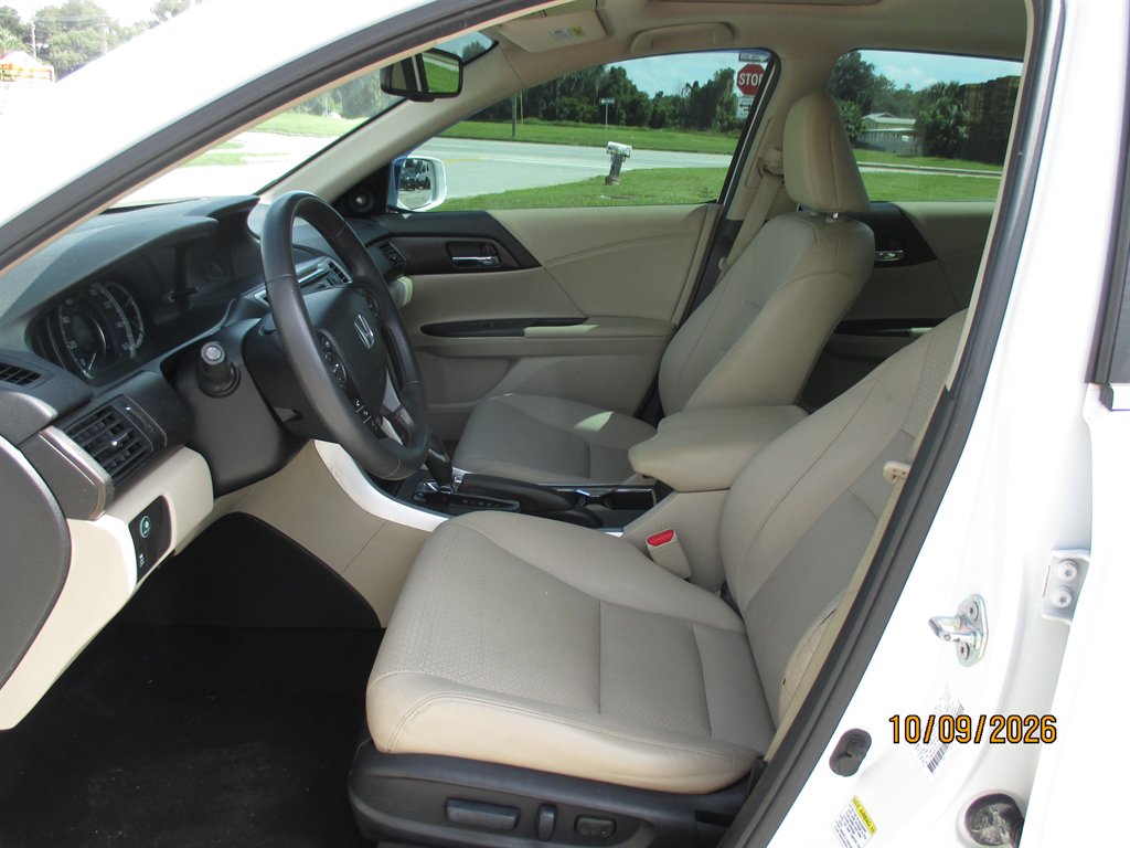 2014 Honda Accord - $11,995