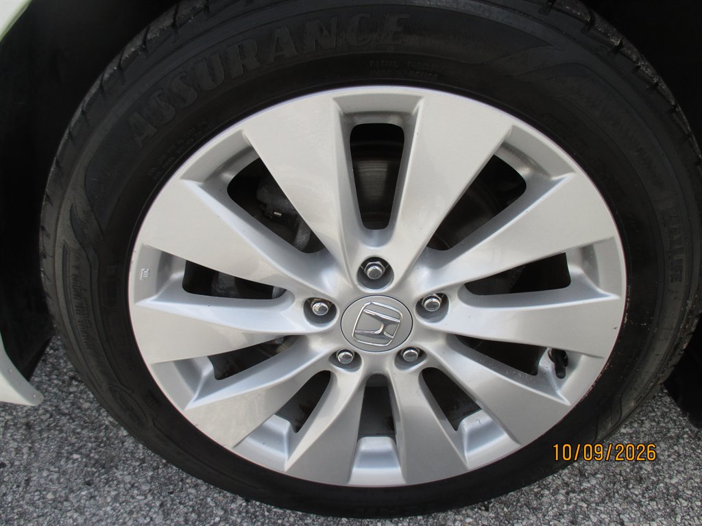 2014 Honda Accord - $11,995
