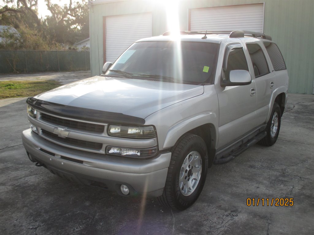 2004 Chevrolet Tahoe LS photo