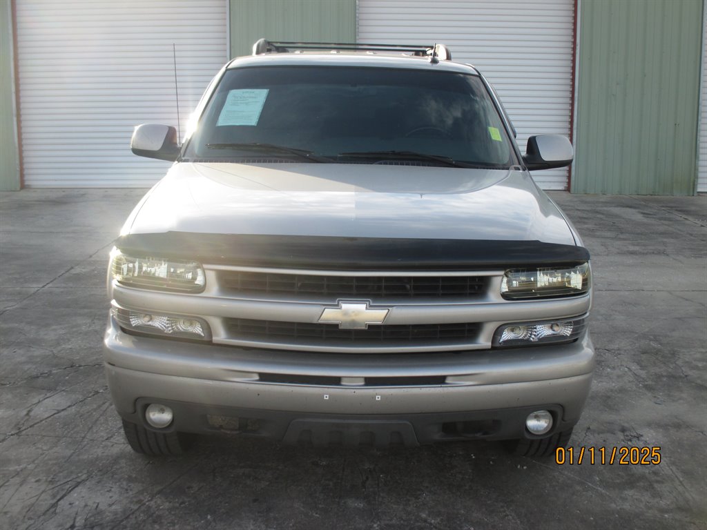 2004 Chevrolet Tahoe LS photo