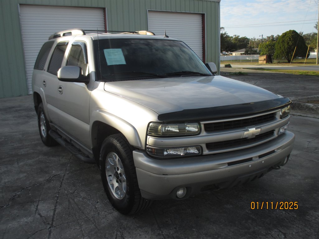 2004 Chevrolet Tahoe LS photo