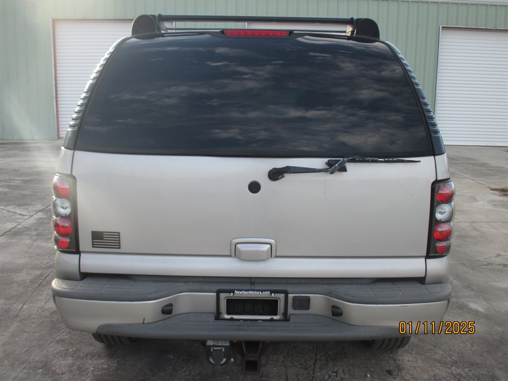 2004 Chevrolet Tahoe LS photo