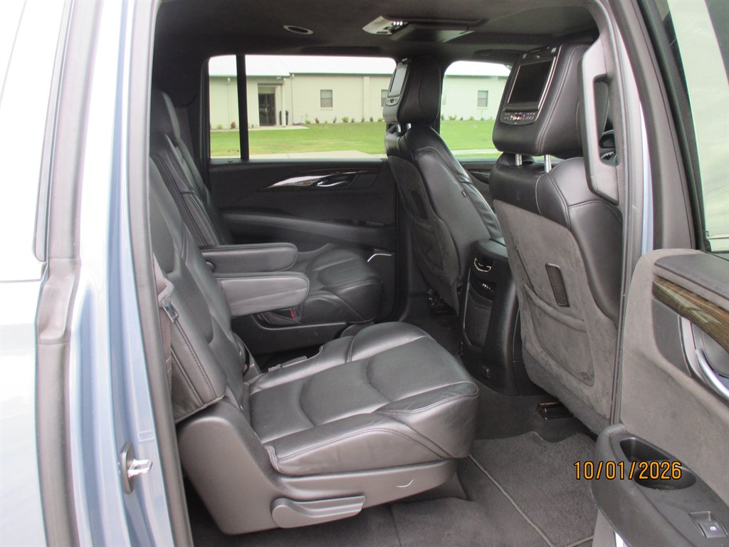 2016 Cadillac Escalade - $23,995