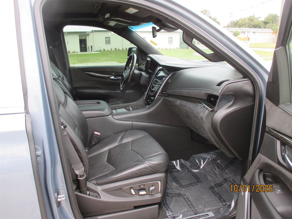 2016 Cadillac Escalade - $23,995