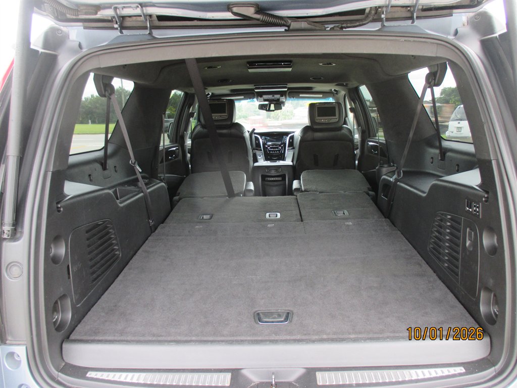 2016 Cadillac Escalade - $23,995