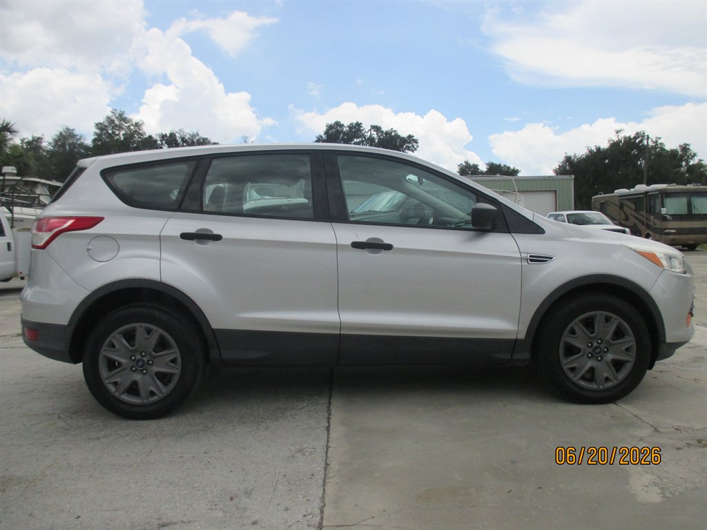 2016 Ford Escape - $11,995