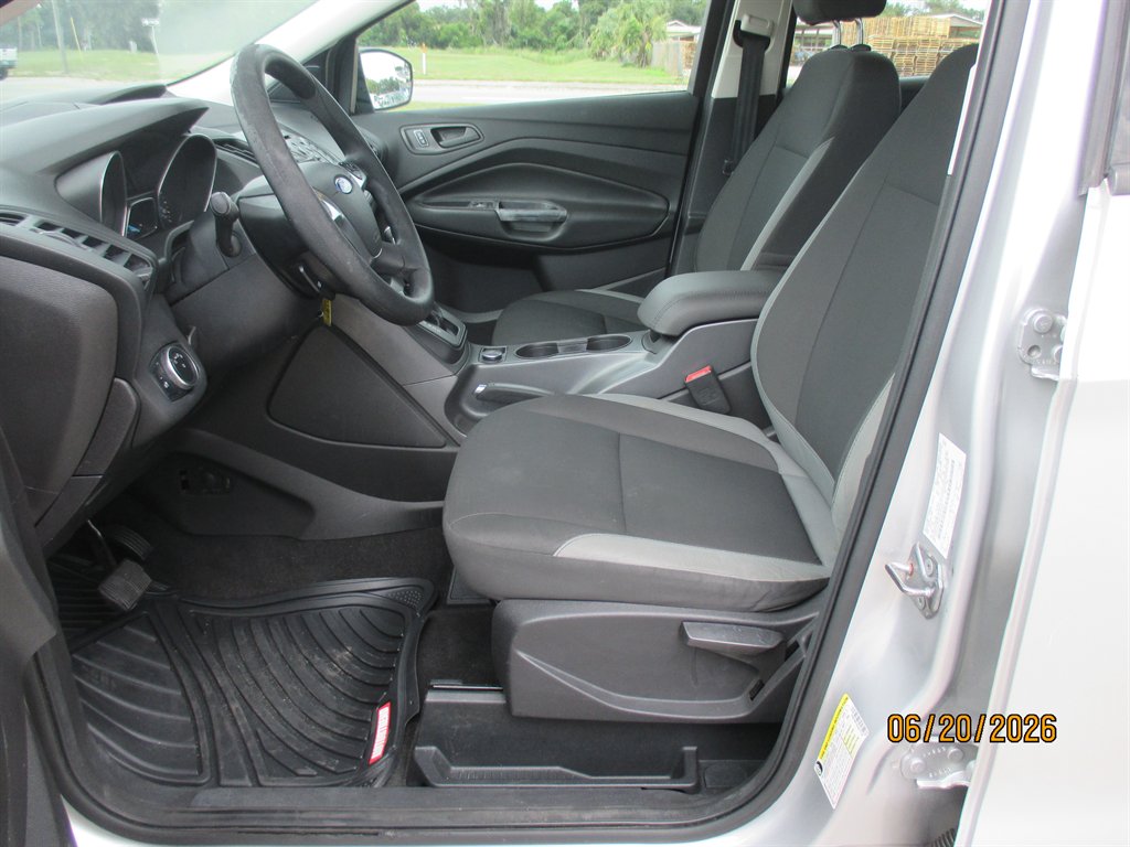 2016 Ford Escape - $11,995