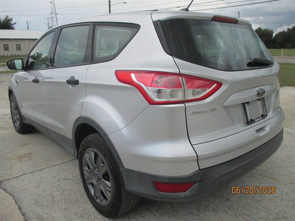 2016 Ford Escape - $11,995